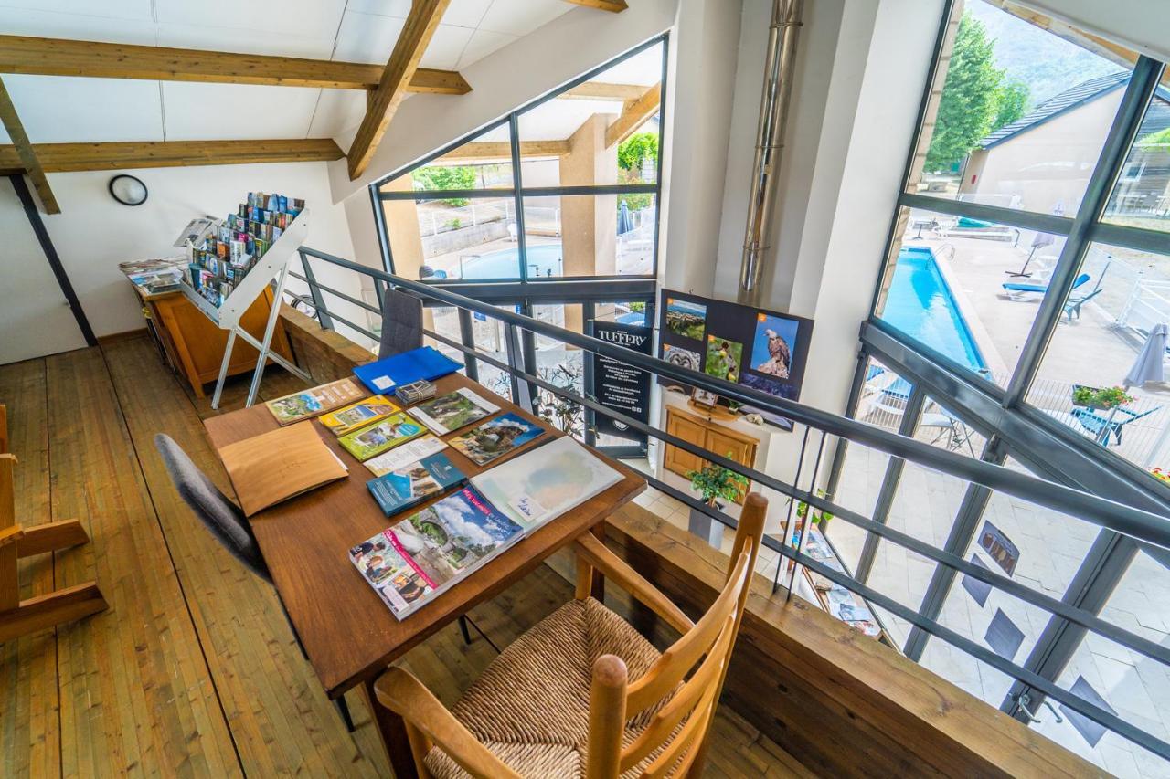 Village De Gites De Blajoux Quezac  ภายนอก รูปภาพ