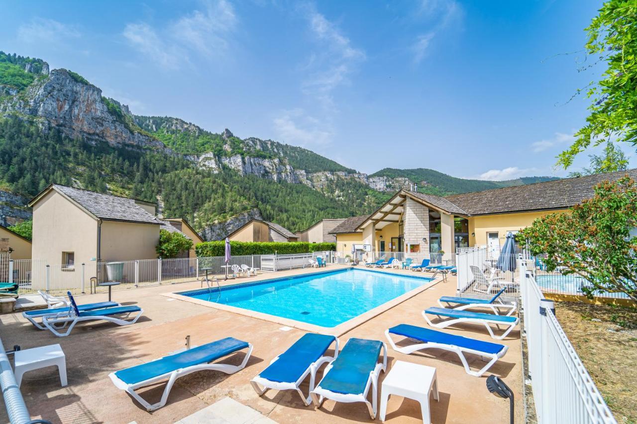 Village De Gites De Blajoux Quezac  ภายนอก รูปภาพ